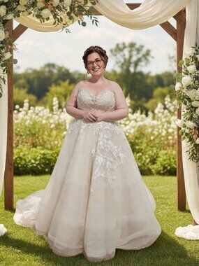 Stunning Champange Bonny Size 22 Wedding Gown